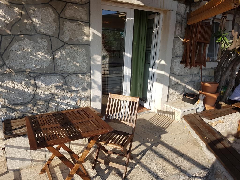 גראדאץ Apartments Mirela מראה חיצוני תמונה