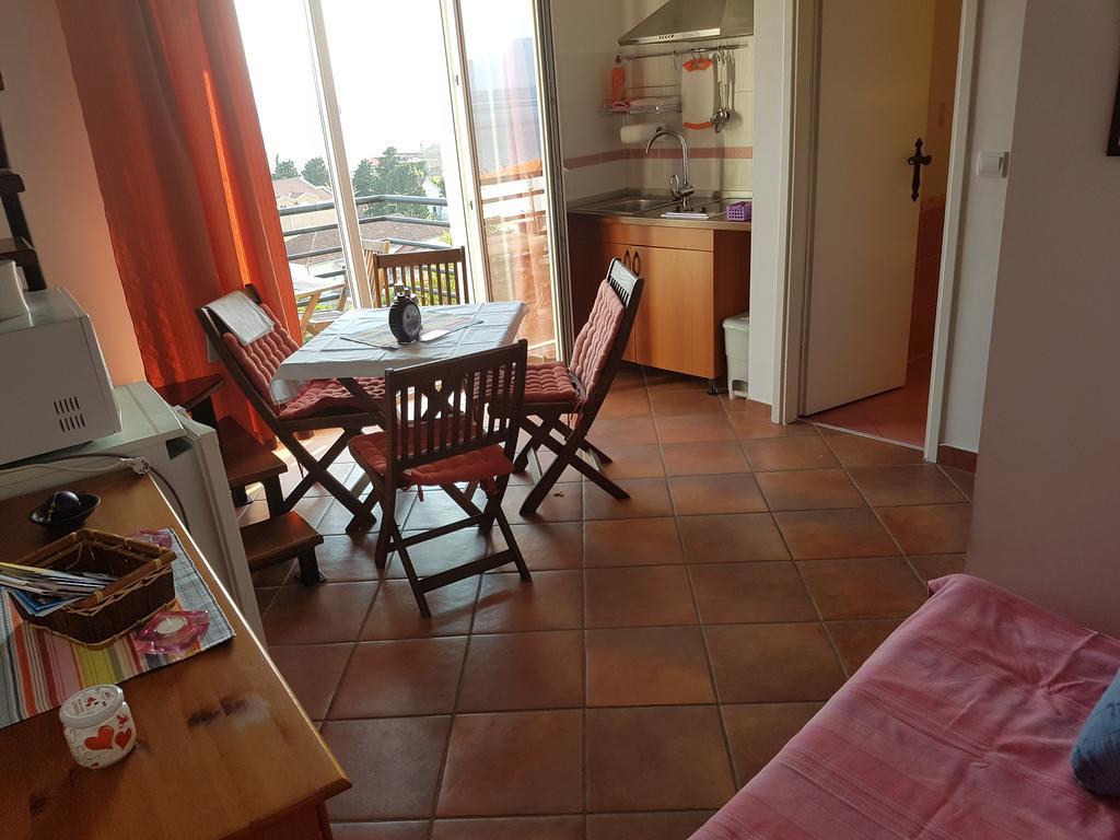 גראדאץ Apartments Mirela מראה חיצוני תמונה