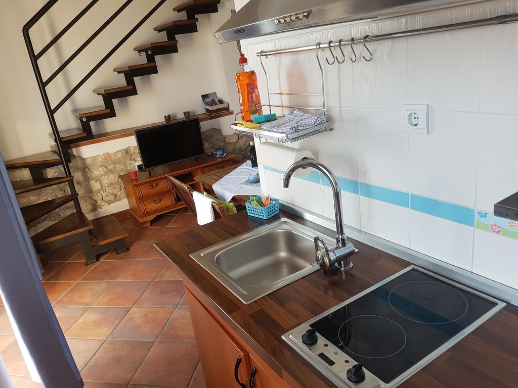 גראדאץ Apartments Mirela מראה חיצוני תמונה