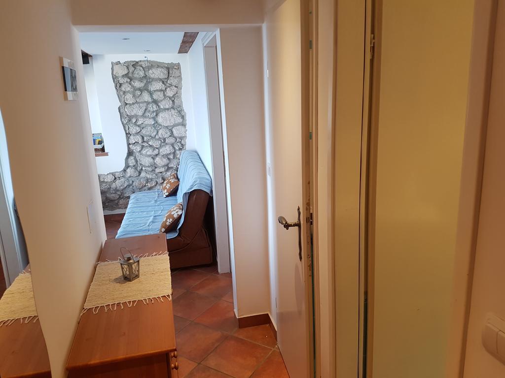 גראדאץ Apartments Mirela מראה חיצוני תמונה