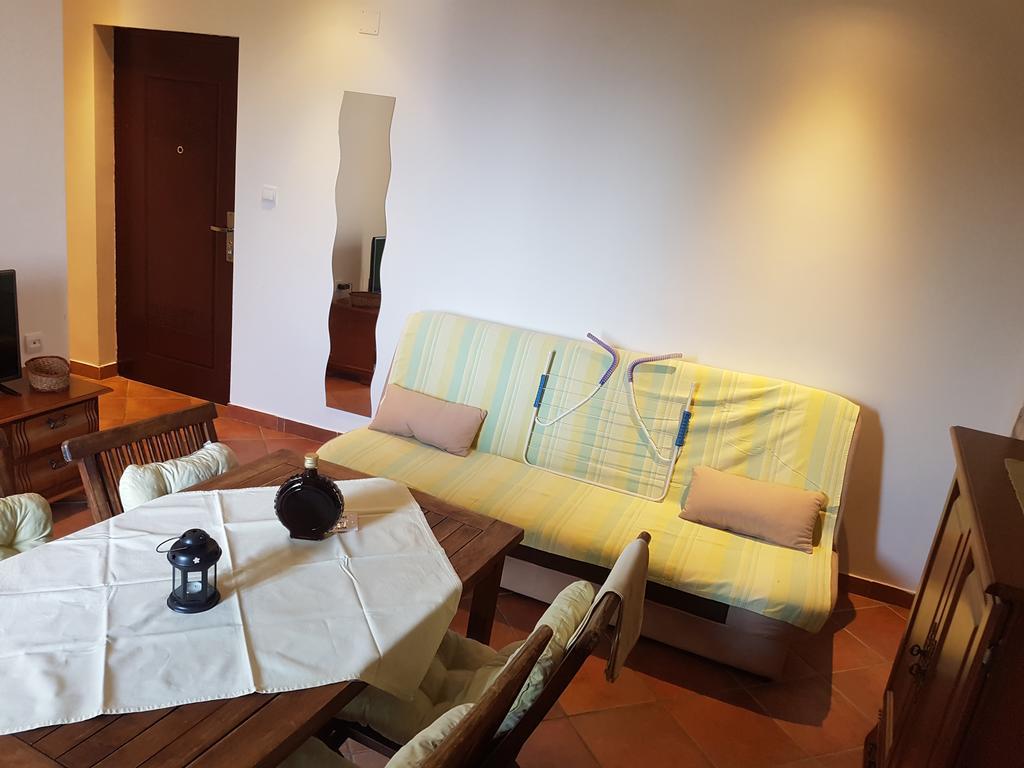 גראדאץ Apartments Mirela מראה חיצוני תמונה