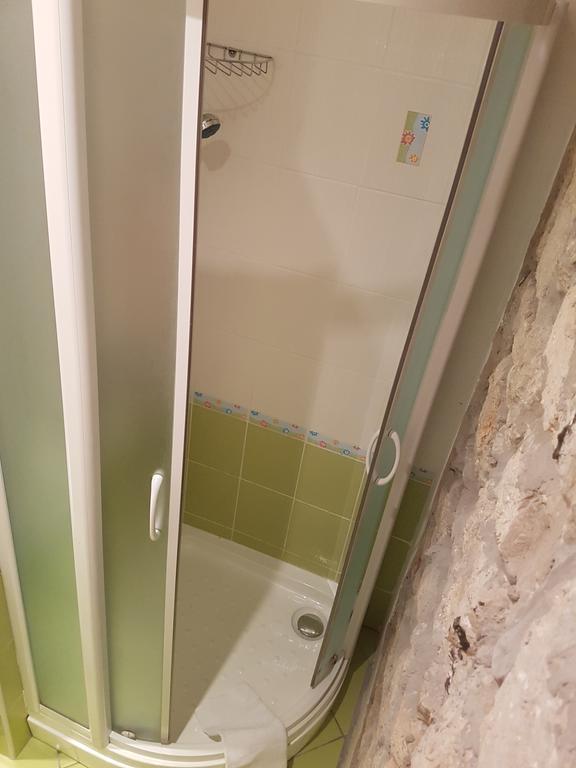 גראדאץ Apartments Mirela מראה חיצוני תמונה