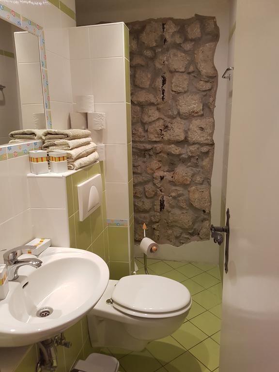 גראדאץ Apartments Mirela מראה חיצוני תמונה