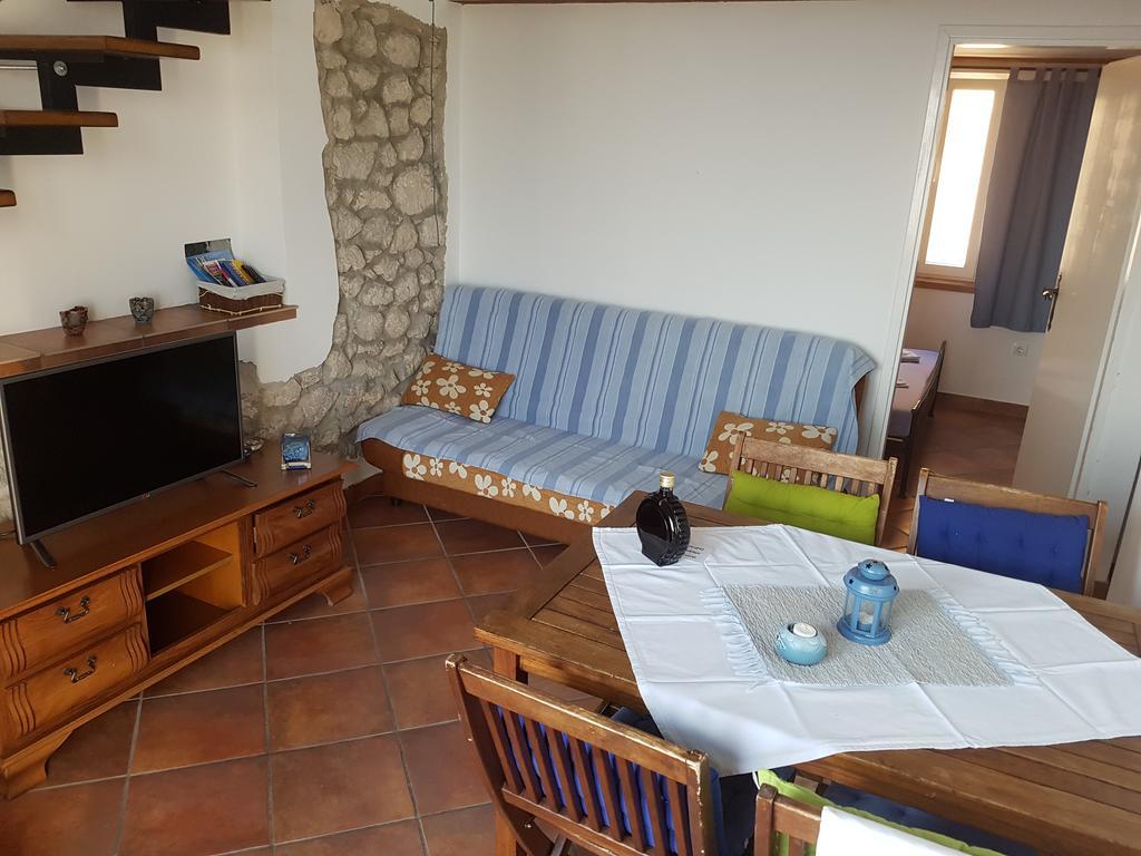 גראדאץ Apartments Mirela מראה חיצוני תמונה